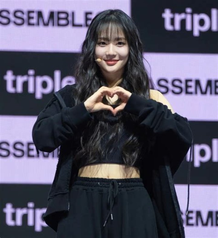 TripleS: Profile, Members, Ages, Birthdays, Positions