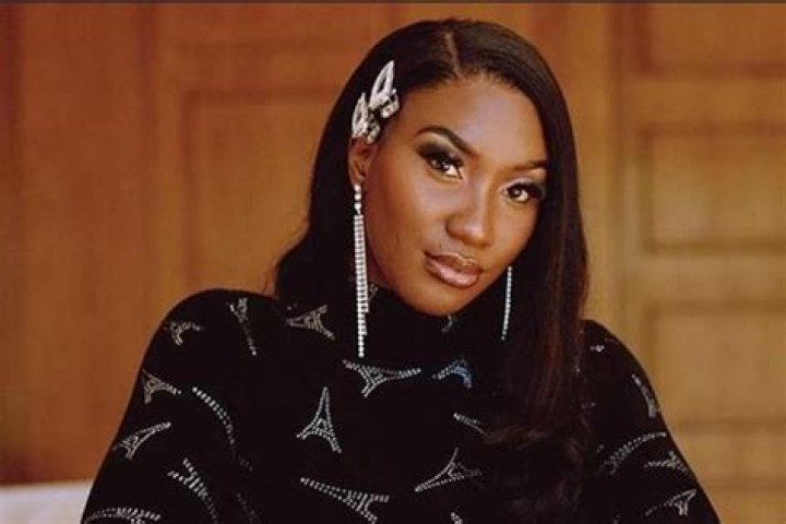 Viral di TikTok, Berikut Lirik Lagu Copines